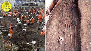 When Workers Dug Up This 600 Year Old Plague Pit, Two Victims Were Discovered Mysteriously Entwined