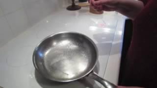 Life hack. How to prevent or reduce hot oil splashing. Video #23.