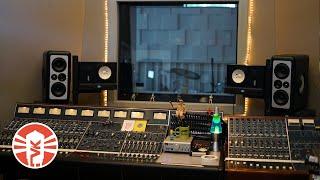 Vintage King's Inside Look At Trace Horse Recording Studio