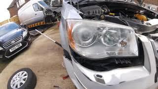 How to remove the headlights of a Chrysler Grand Voyager 8 to 15/Как снять  фары Chrysler  8-15 г