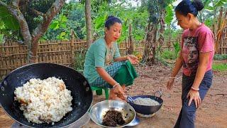 Natural Village Life Cooking In Rainy Day Traditional Dishes | Awan Swkrang Chakumra Bwlai Mosodeng