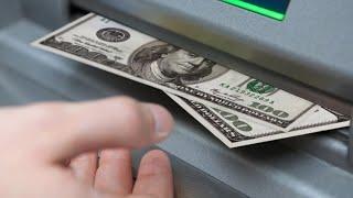 Банки перестали принимать доллары и евро через банкоматы