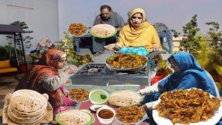 Making Cricpy Aloo Palak Pakora in Clay Pot from home grown Spinach | A village Day Recipe