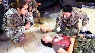 How to Save a Life, Combat Lifesaver Course, Military Training for Medical While on the Battlefield.