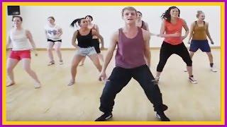 Aulas de Zumba Para Iniciantes - Aulas Zumba 100% Fácil - Zumba Para Queimar Gordura e Perder Peso