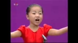 Корейская девочка поёт (просто класс)