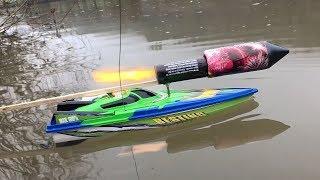 Rocket powered RC Speedboat !! Amazing Reaction