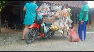 mama muda belanja sayur tak pakai BH 