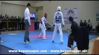 68kg Servet Tazegul vs Saban Calkan (2010 Senyor Turkish TKD Championships)