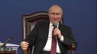 «Не удержался и съел второй кусочек!»: Путин рассказал, как Си угостил его уткой по-пекински