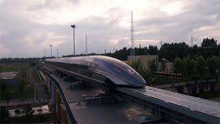 World's first 600 km/h high-speed maglev train rolls off assembly line