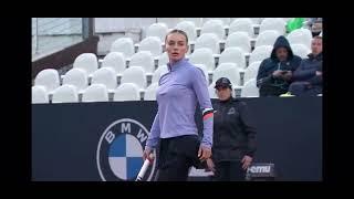 Ana Bogdan warm-up