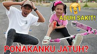 YA AMPUN PONAKAN ARIK J4TUH DARI SKUTER SAMPE NANGIS KEJER | GAGAL JAGAIN BAYI LUCU | Mikael TubeHD