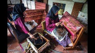 A look into Batik, Indonesia's 'national clothing'