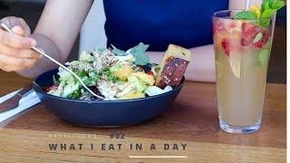 VLOG #02 What I Eat in a Day| Australia | Smoked Chicken Salad, Scones | Bellicious by Bella