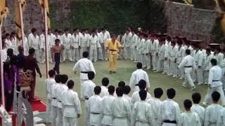 Enter Dragon (Bruce lee and John Saxon vs Mr Hans Men)