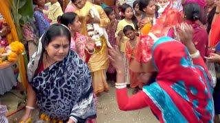 Hindu wedding indian biye bari dj dance 2024 হিন্দু বিয়ে বাড়ির বৌদির সুন্দর ডান্স।