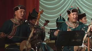 Тувинская народная песня «Доруг-Дайым». Исполняет Тувинский национальный оркестр.