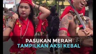 Pasukan Merah  Tampilkan Aksi Kebal