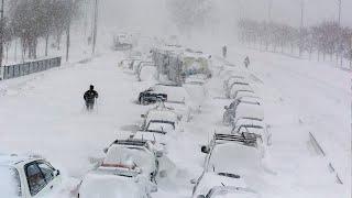 South Africa is bombarded! snowstorm engulfs roads and cars in eastern cape