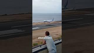 Windy Boeing 737 Max Landing at Madeira