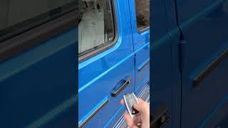 Mercedes G-Wagen Satisfying Door Sounds