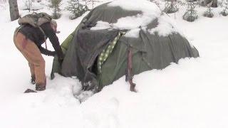 Warmest Winter Survival Shelter -  Deep In Bear Country