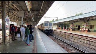 Fast and Furious Show at Vande Bharat Express Halt : Mumbai Gorakhpur Express Rattles past Nashik