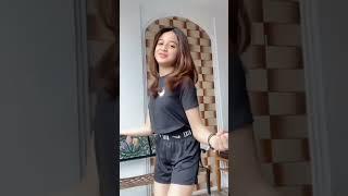 goyangan cewe imut️️ #shorts #viralshorts #shortsvideo #feedshorts