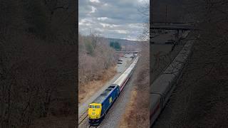 Penn Central #217 W/ Metro North #8844. Cab Car #6227 Honks It’s RS2M Horn!