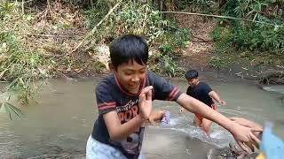 goro-goro adus kali#cah kampung