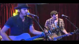 Cory Chisel & The Wandering Sons - "I've Been Accused" | A Do512 Lounge Session