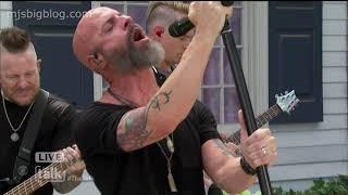 Chris Daughtry and Ban Perform single "Heavy is the Crown" on The Talk