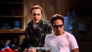 Agymenők (The Big Bang Theory) - Sheldon is cleaning Penny's apartman.