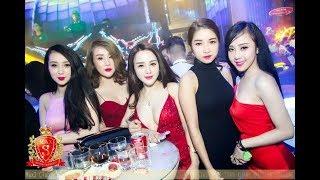 Karaoke girls sexy show - Sexy Thai Girl Dance so HoT 2017