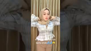 Viral Tiktok Aulia | Cewek Jilbab Pamer ****** #viral #tiktok #viraljilbabtiktok