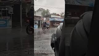 GAK BISA PULANG GARA-GARA HUJAN DERAS PETIR MENGGELEGAR  #shorts