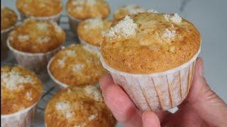 EASY LEMON MUFFINS. Tender, juicy and with an irresistible flavor - Very easy muffins.