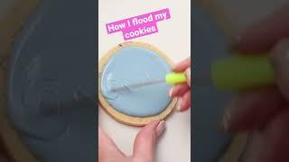 How I flood my cookies with royal icing