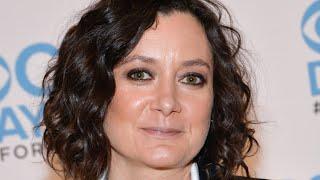 Sara Gilbert's Stunning Transformation Is Turning Heads