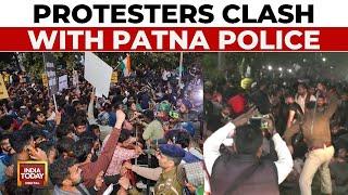 Bihar BPSC Protest: Protesters Clash With Patna Police, Cops Lathicharge On Students | India Today