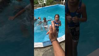Que Inteligente la niña #piscina #inteligencia #niños #danibelkis #humor