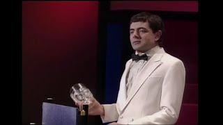 How Legend Receiving Award - Mr Bean Receiving Award