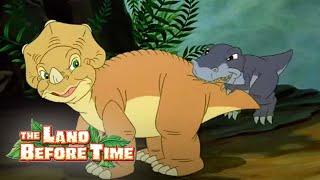 Cera doesn't like Chomper | The Land Before Time