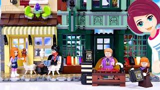 Lego Diagon Alley (is huuuuuge)! Building Flourish & Blotts and Florean Fortescue's Icecream Parlour