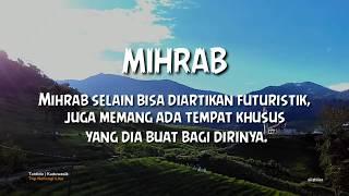  Sholat di Mihrab