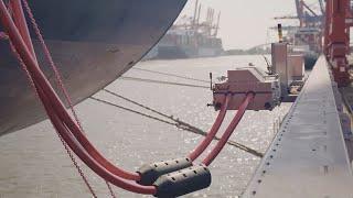 Erste Landstromanlage für Containerschiffe am Hamburger Hafen | igus GmbH