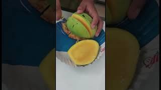 ripe mango  how to cut a ripe mango#fruit #shortvideo #shorts