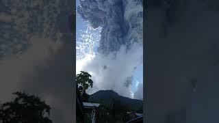 #PrayForLembata Erupsi Gunung Ile Ape 29 November 2020