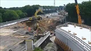 Holandeses executam túnel sob rodovia em um único final de semana!